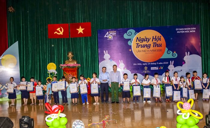 Ngày hội Trung thu lần thứ 15 – năm 2020 của Saigontourist Group tổ chức tại 3 huyện Bình Chánh, Hóc Môn và Củ Chi